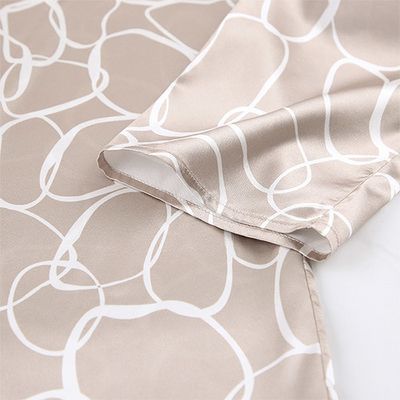 2022 Fashion Irregular Printed Long Sleeved Loose Pajama Set For Ladies