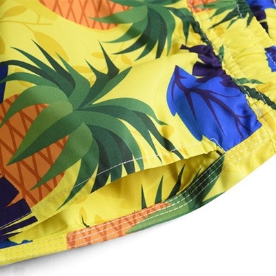 OEM maufactory  New Summer Beach Pants Men'S Loose Yellow Shorts Youth Thin Model
