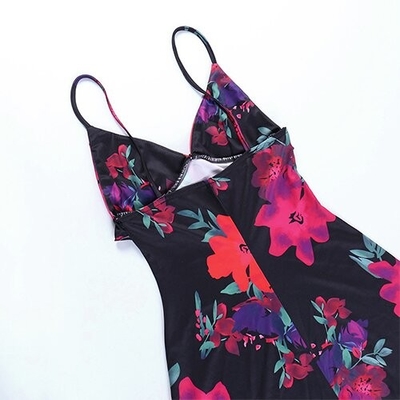 OEM maufactory European and American  polyrster sleeveless short skirt sexy V -neck rose printed ruffled camisole dress
